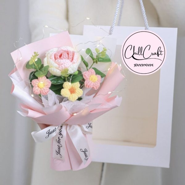 Bó Hoa Len Handmade 4 Bông – Quà Tặng Sinh Nhật, Tốt Nghiệp Cho Nữ, Hoa Giả Cao Cấp - Chill Craft - Hình ảnh 2